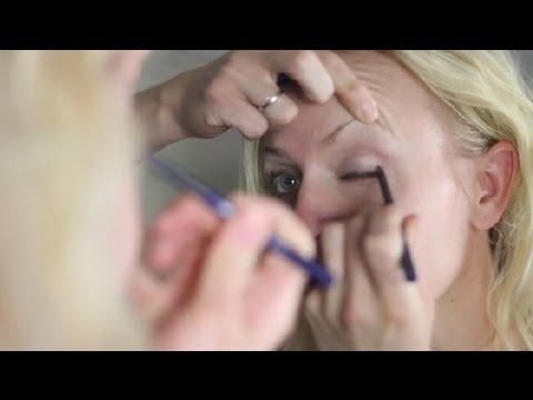 How Can I Look for Eye Makeup That Doesn't Make My Eyes Water? : Information on Eyes