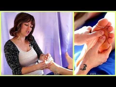 Awesome Foot Massage Techniques – How To Massage Feet Therapy Basics